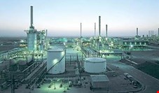تخلف شرکت وابسته به وزارت نفت/ 90 درصد کارخانجات تولیدکننده پارافین تعطیل شد