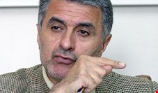 محسن صفایی فراهانی: یک سال از برجام گذشت، اما تاثیری بر سفره مردم نگذاشت/ یک میلیون تومان سال 93، الان 600 هزار تومان شده است