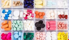 ابراز تمایل ۵۰ شرکت برای صادرات دارو به ایران از طریق کانال سوئیس