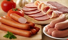  کاهش ۳۰ درصد مصرف سوسیس و کالباس/ گرانی گوشت و مرغ تاثیر زیادی روی قیمت فرآورده‌های گوشتی دارد