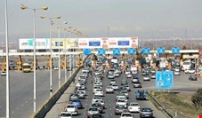کاهش ۱۵ درصدی تردد خودرو در جاده‌ها/  آزادراه کرج- تهران پرترافیک‌ترین جاده کشور