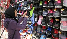 خانوارهای شهری سال گذشته ۵۰ درصد کمتر از سال ۹۷ کفش و لباس خریدند