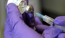 سانسور سخنان وزیر بهداشت درباره عدم ارتباط خرید واکسن کرونا با FATF در رسانه‌های حامی دولت
