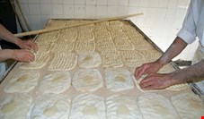 تامین آرد مورد نیاز نانوایی‌های کشور